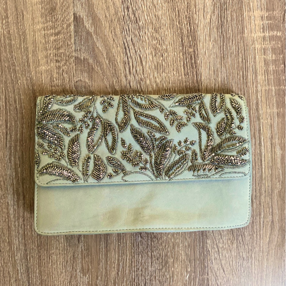 ABERCROMBIE & FITCH GRAY CLUTCH BAG